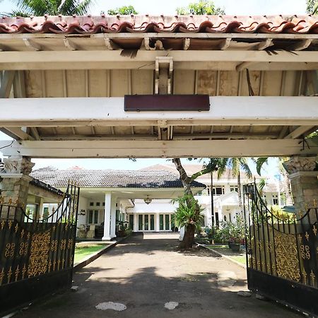 Villa Sri Manganti Jakarta Kültér fotó