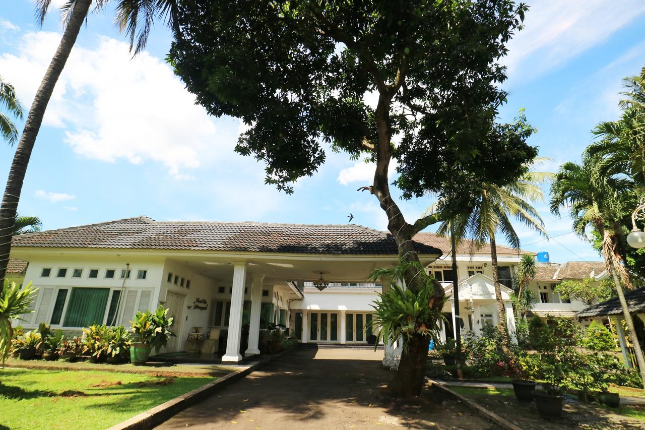 Villa Sri Manganti Jakarta Kültér fotó
